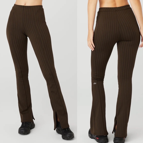 ALO Yoga | NWT! SET🚨 High Waist Pinstripe Flare Legging+ Jacquard Captivate Bra - Picture 3 of 7